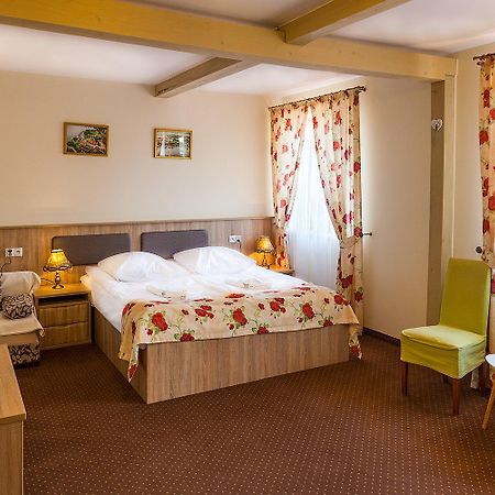 Bed and Breakfast Sloneczny Port Mikołajki Exterior foto